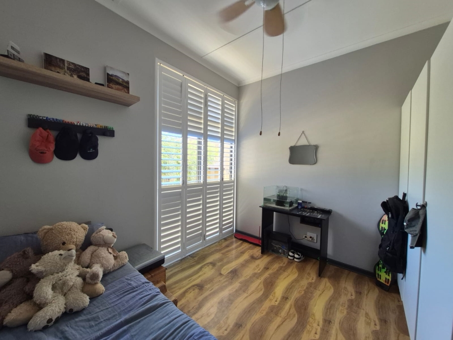 4 Bedroom Property for Sale in Fairway Heights Western Cape